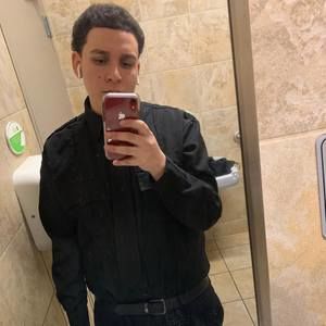 Meet your Posher, Tommy